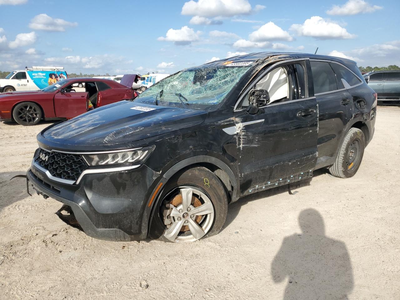 2023 KIA SORENTO LX