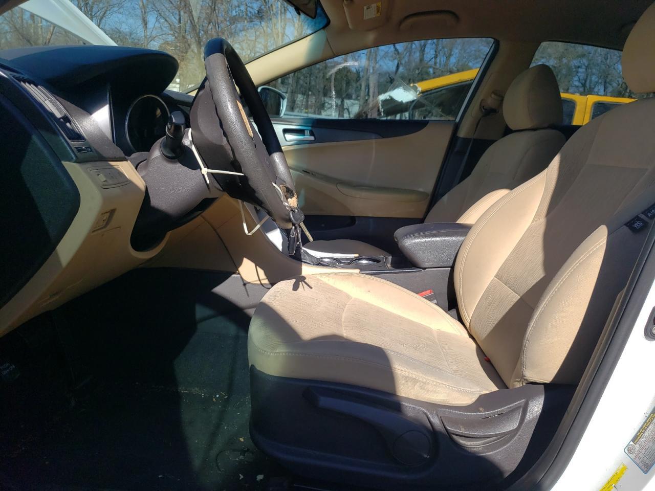 2011 HYUNDAI SONATA GLS - Image 7