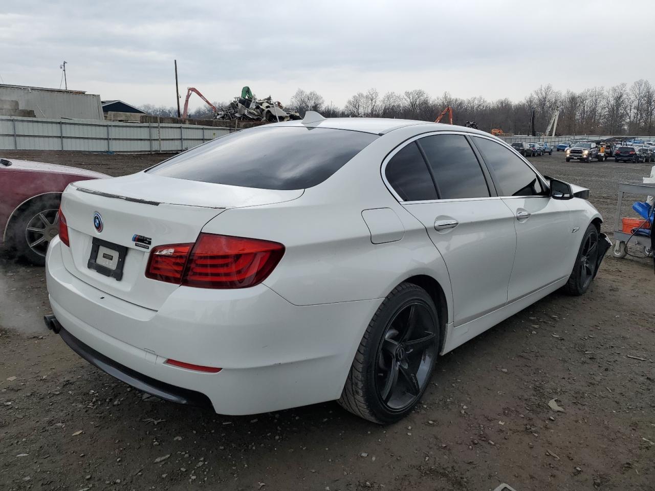 2013 BMW 528 XI - Image 3