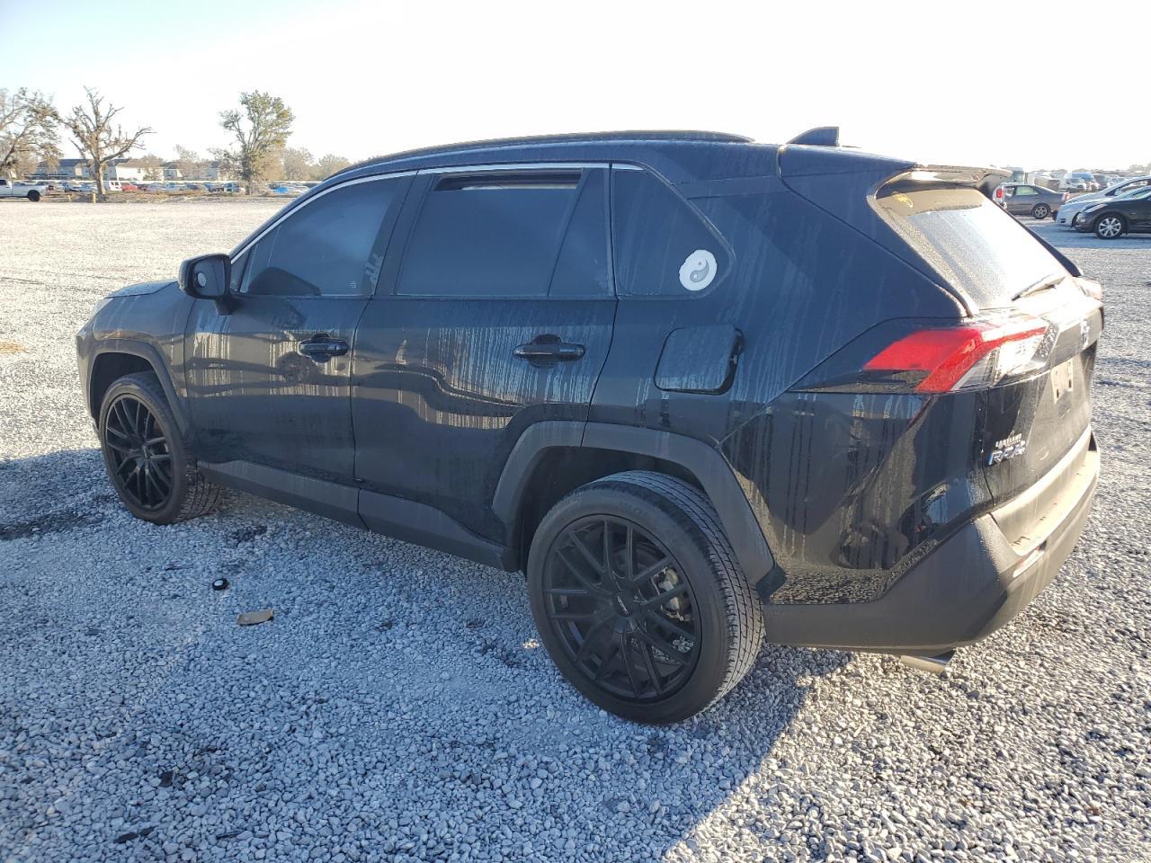 2021 TOYOTA RAV4 LE - Image 2
