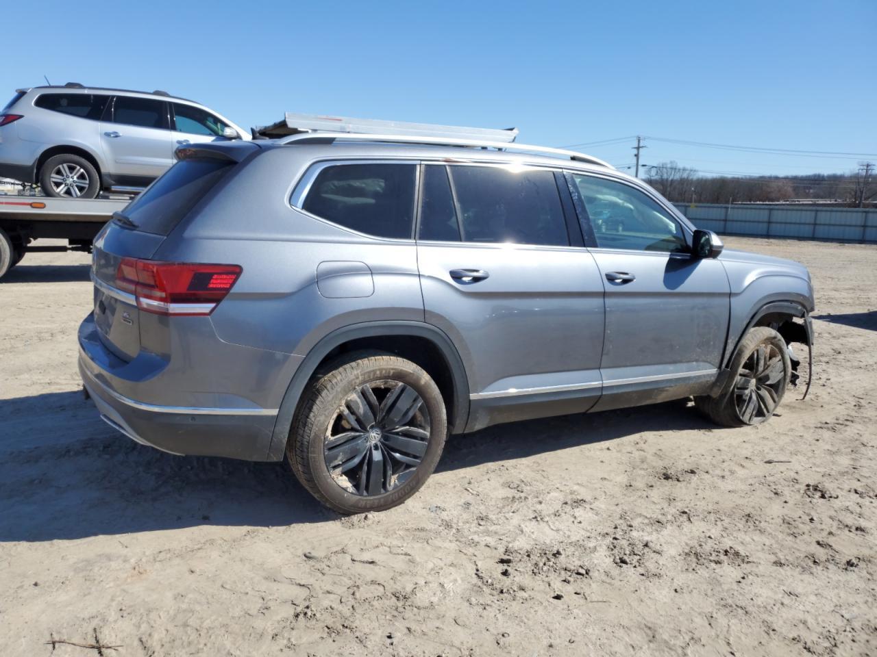 2018 VOLKSWAGEN ATLAS SEL - Image 3