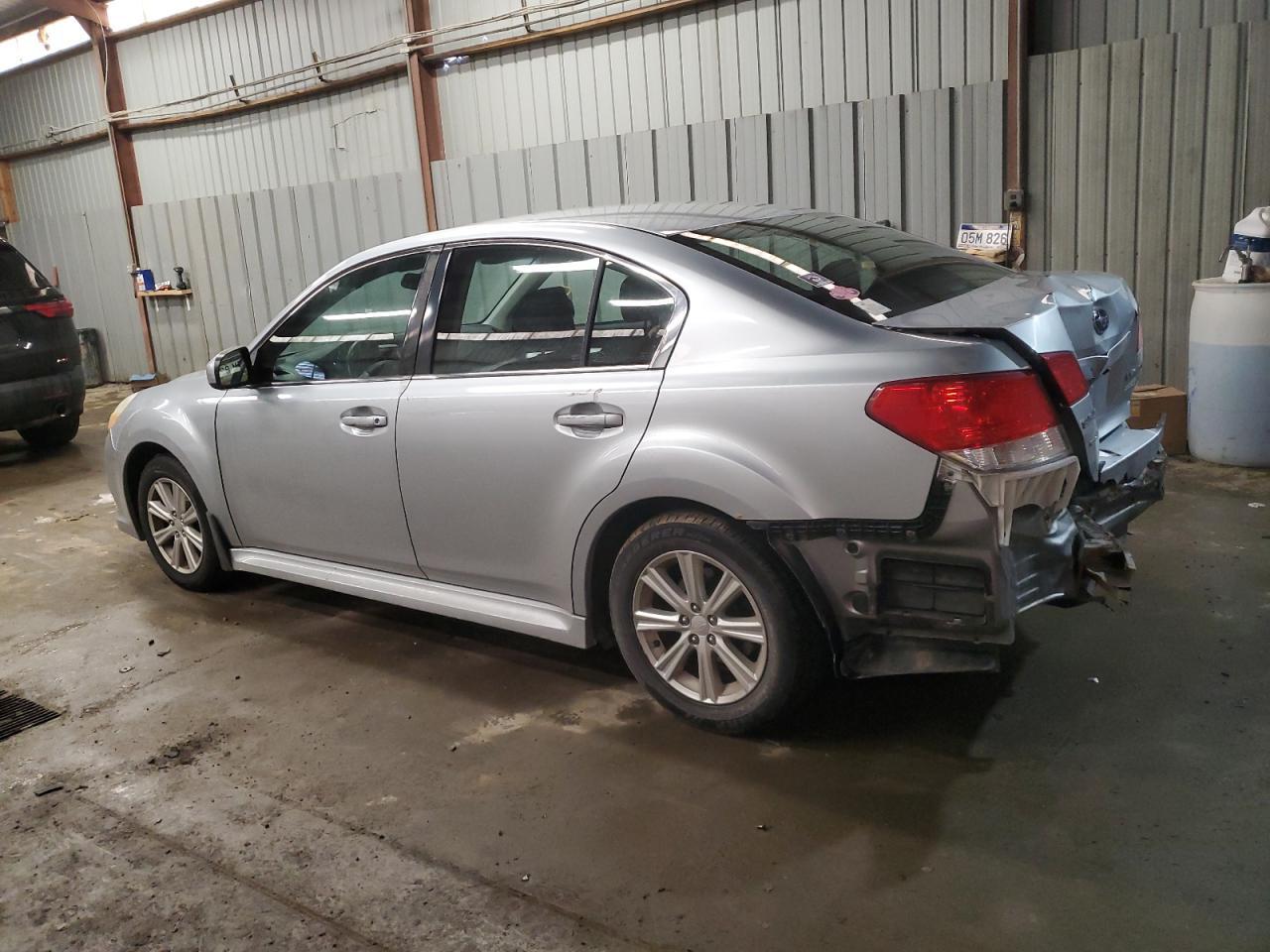 2012 SUBARU LEGACY 2.5 - Image 2