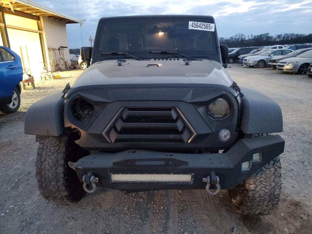 2015 JEEP WRANGLER U - Фото 5