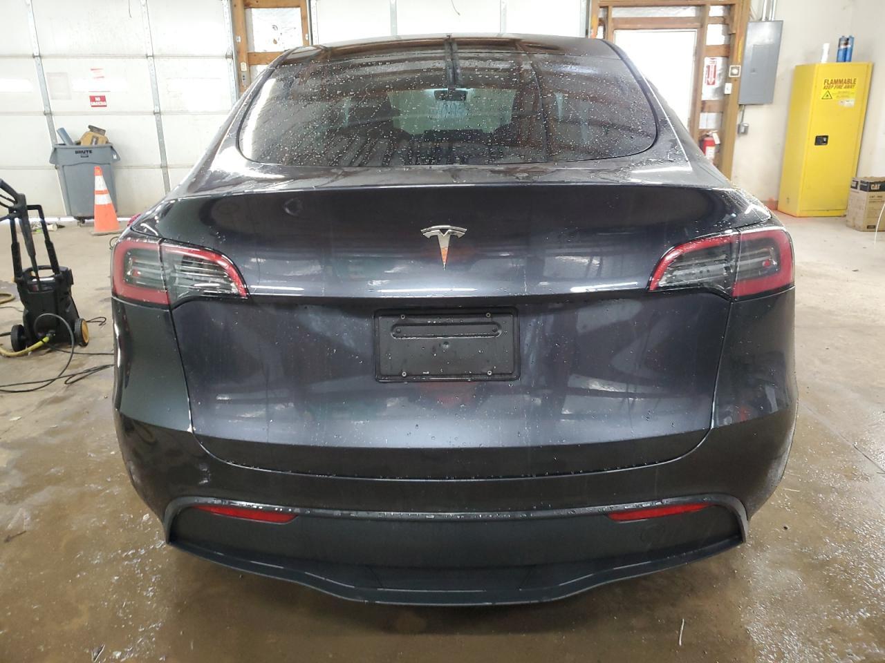 2024 TESLA MODEL Y - Image 6