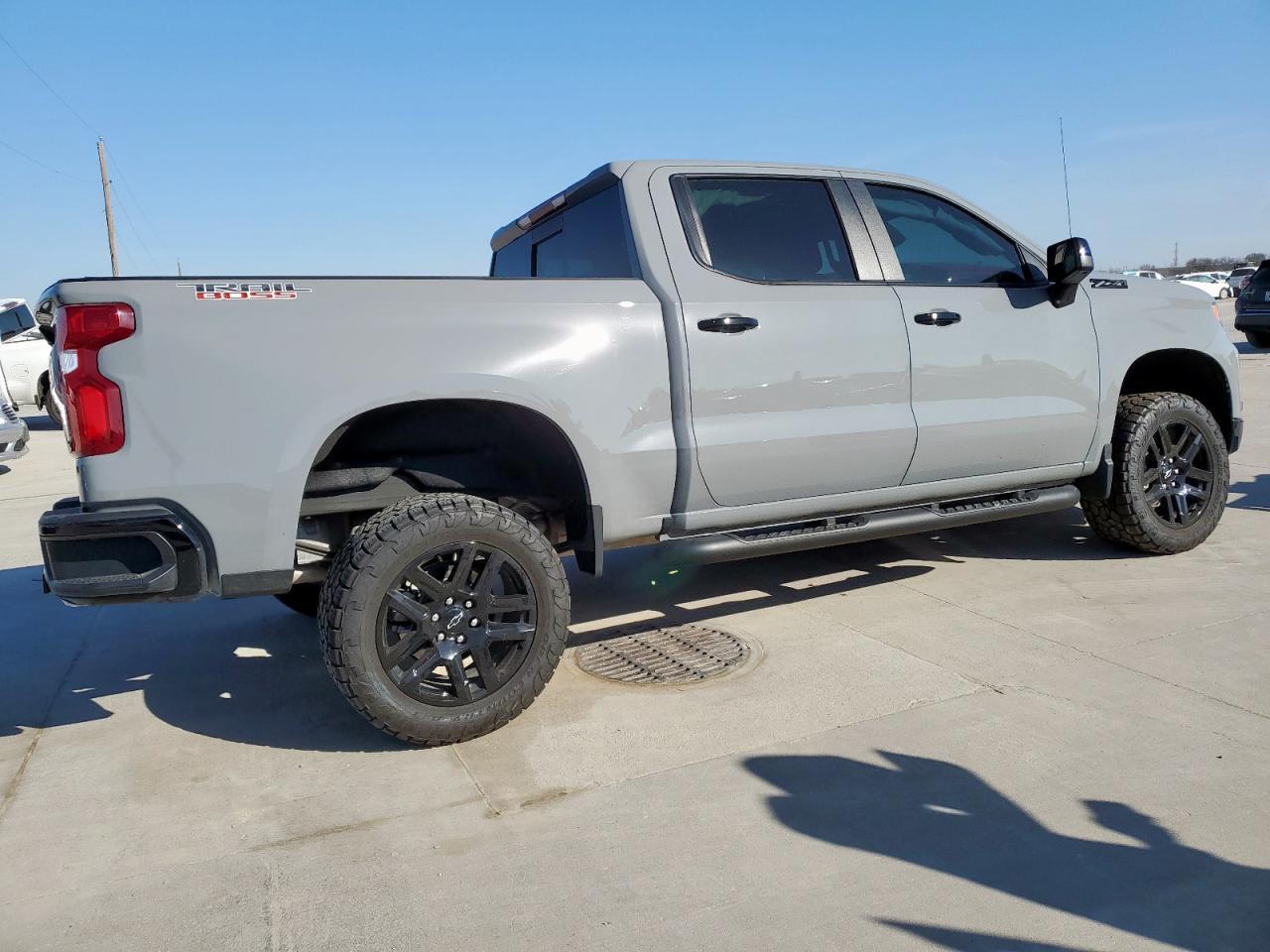 2024 CHEVROLET SILVERADO - Фото 3