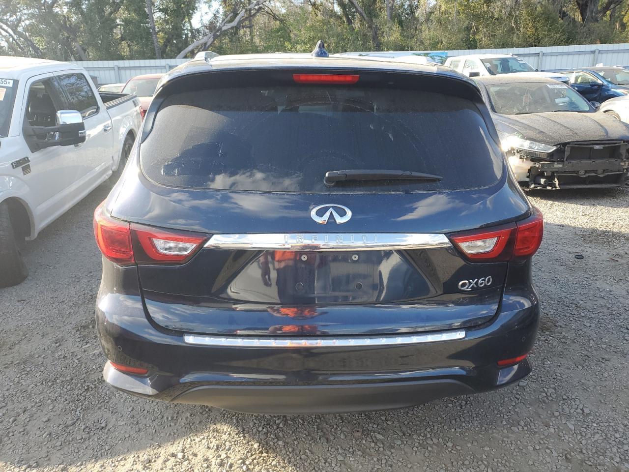 2017 INFINITI QX60 - Фото 6