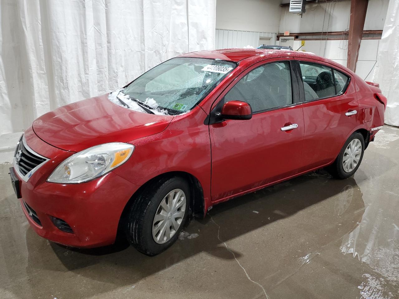 2014 NISSAN VERSA SV W