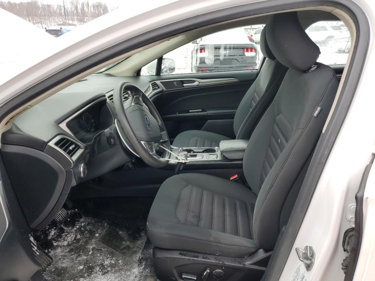 2017 FORD FUSION SE - Фото 7