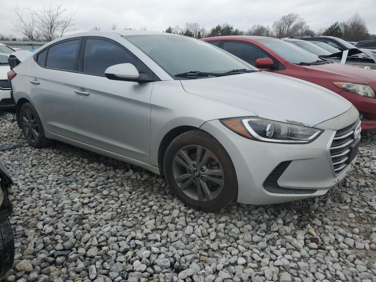 2018 HYUNDAI ELANTRA SE - Фото 4