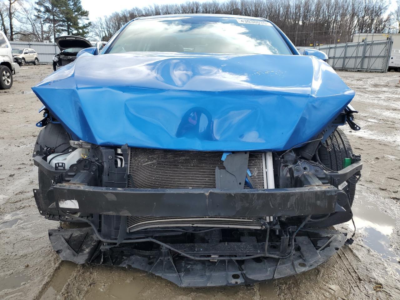 2018 HYUNDAI ELANTRA SE - Image 5