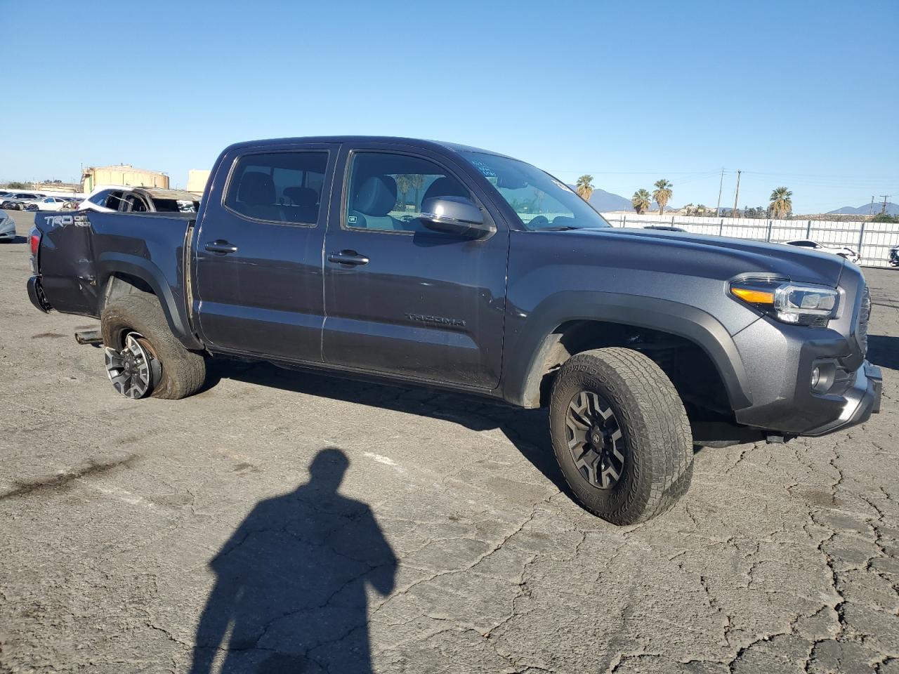 2023 TOYOTA TACOMA DOU - Фото 4