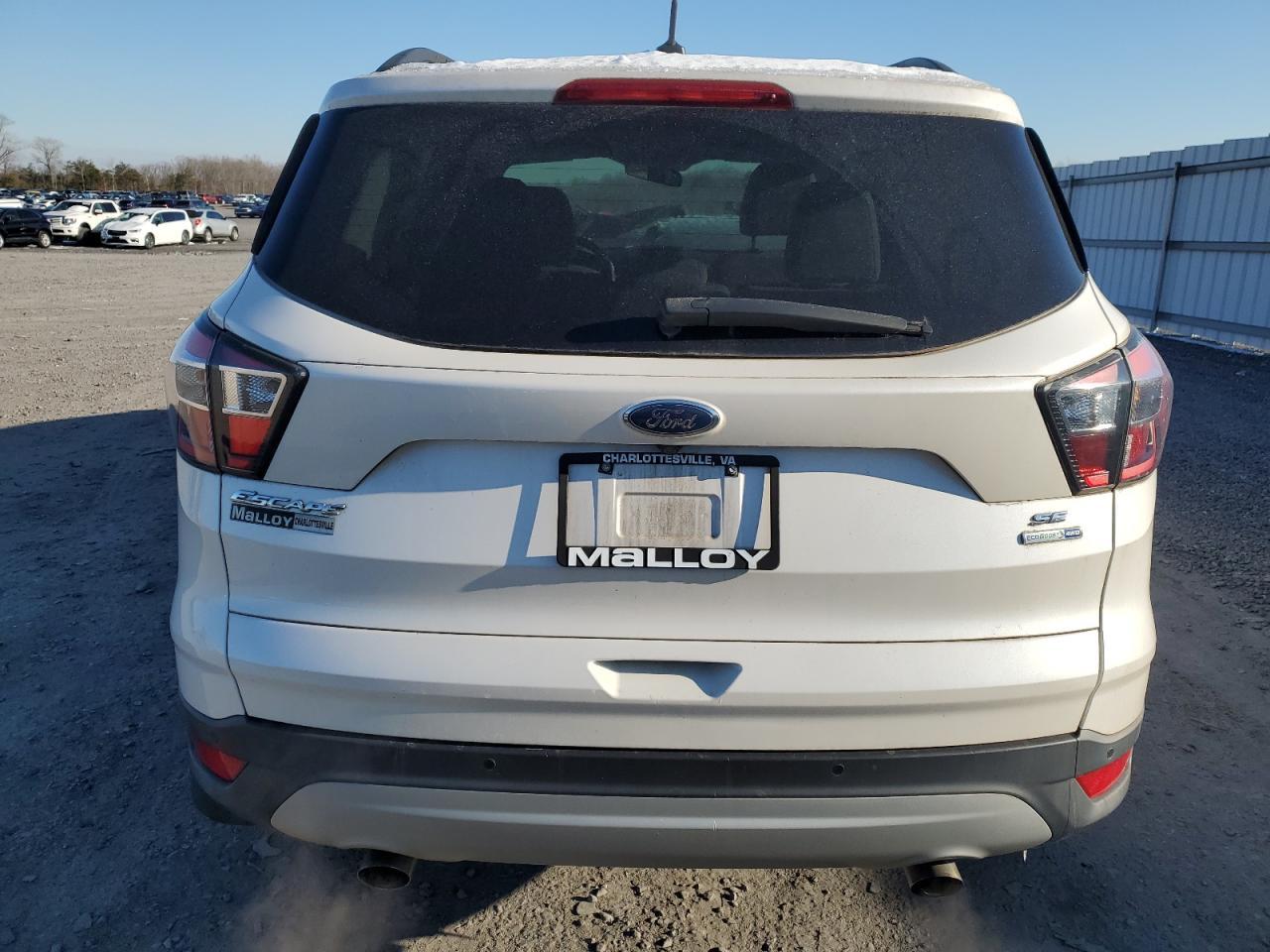 2017 FORD ESCAPE SE - Image 6