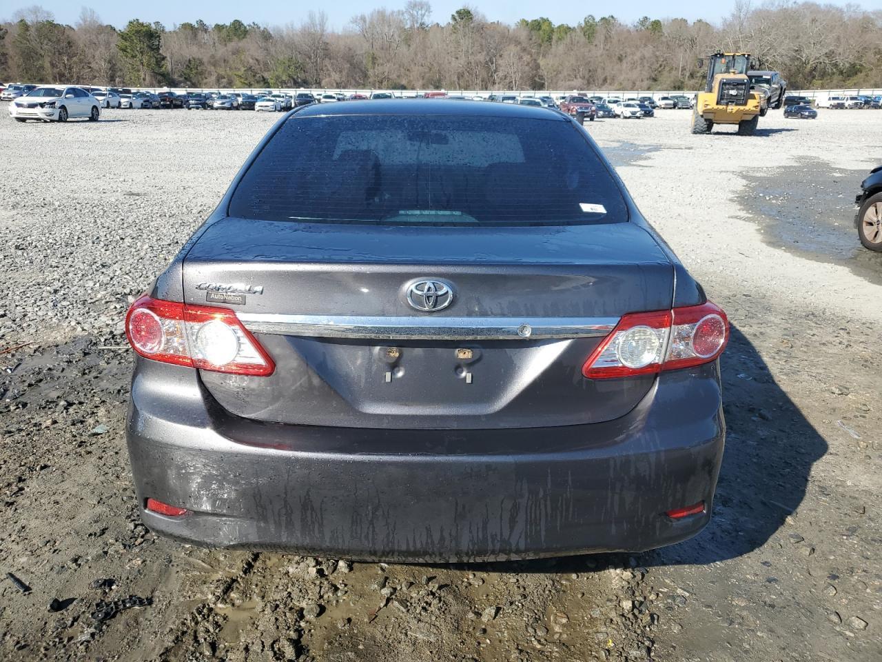 2013 TOYOTA COROLLA BA - Image 6