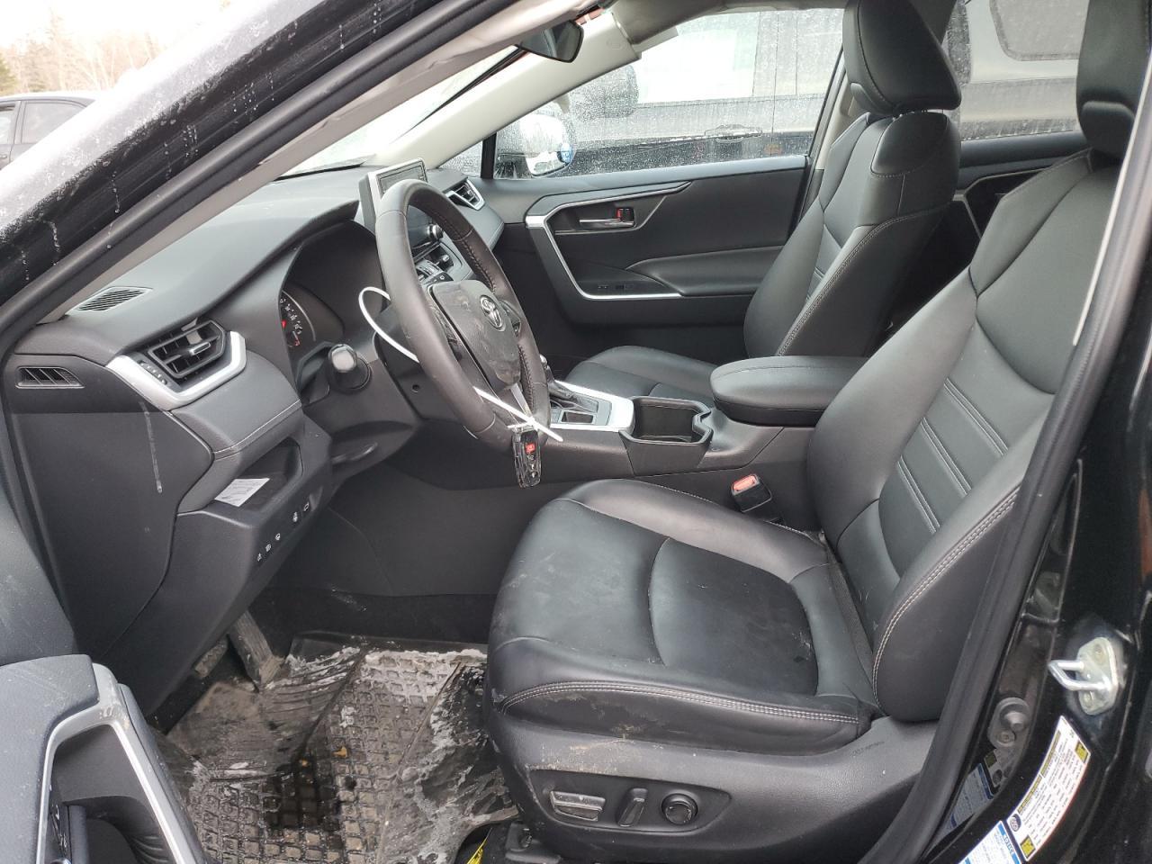 2022 TOYOTA RAV4 XLE - Фото 7