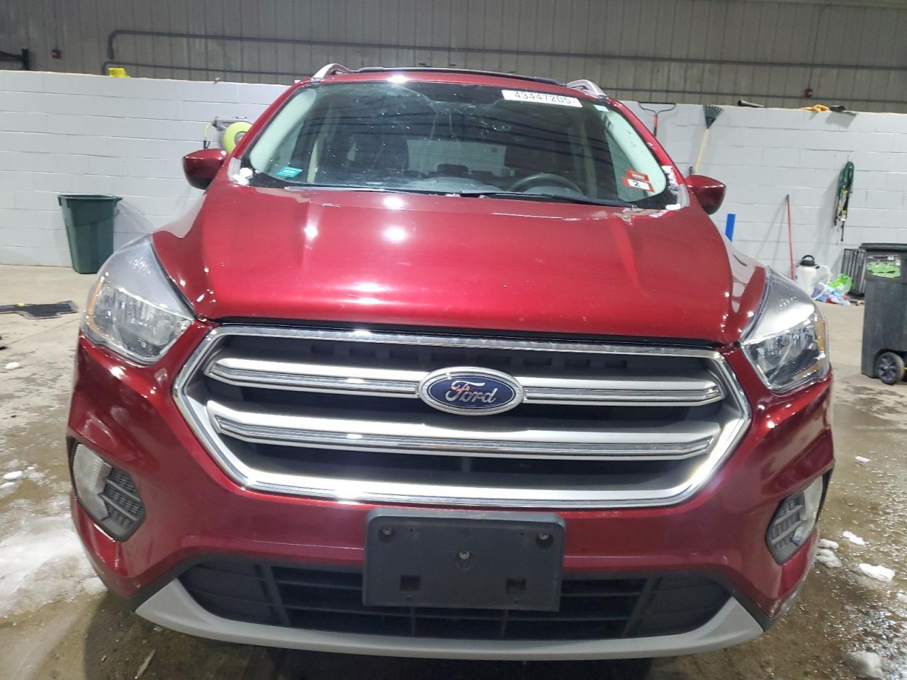 2017 FORD ESCAPE SE - Image 5