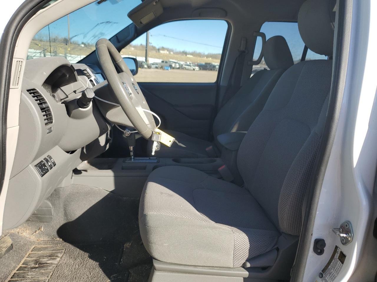 2019 NISSAN FRONTIER S - Фото 7