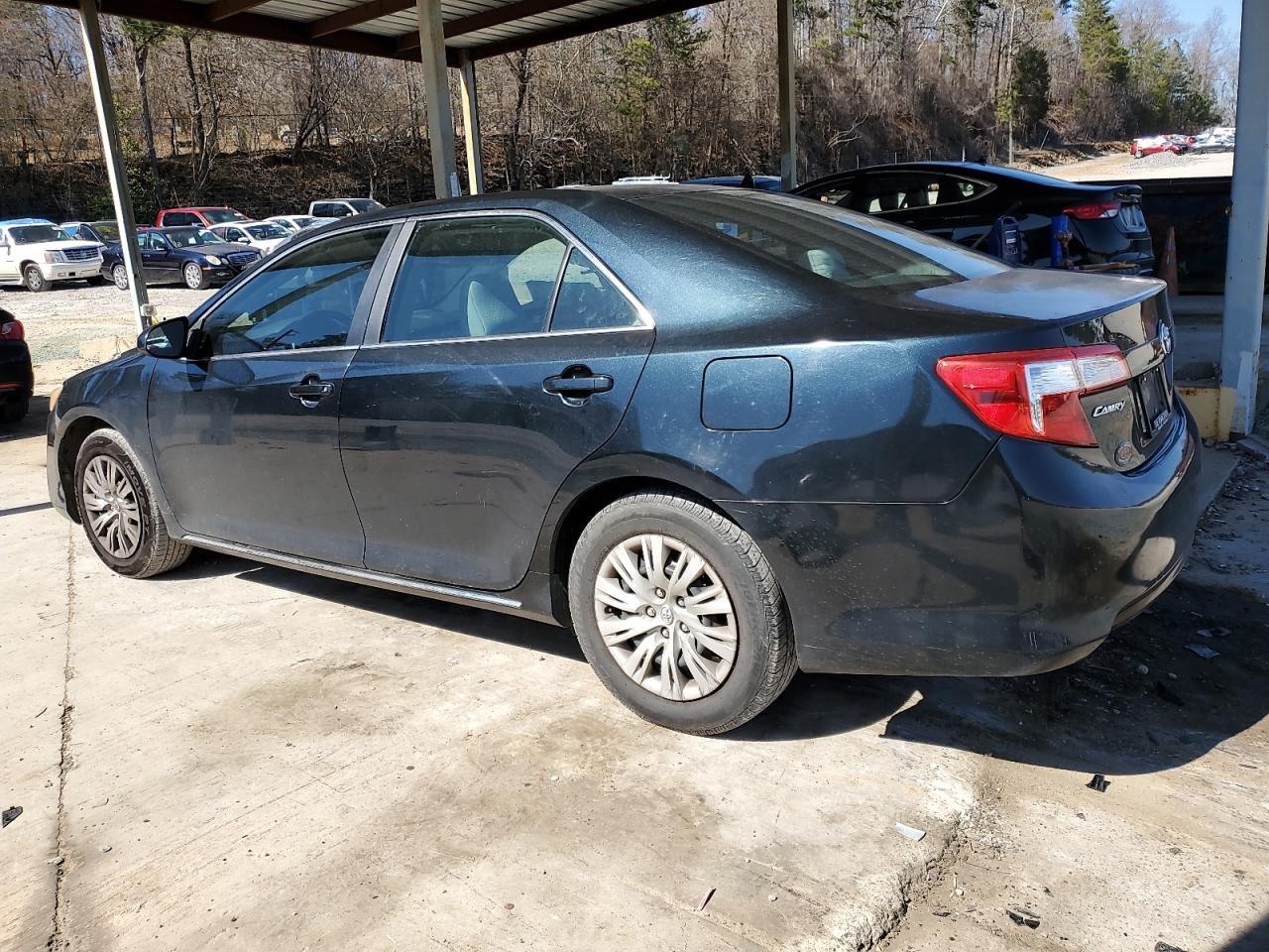 2014 TOYOTA CAMRY L - Image 2