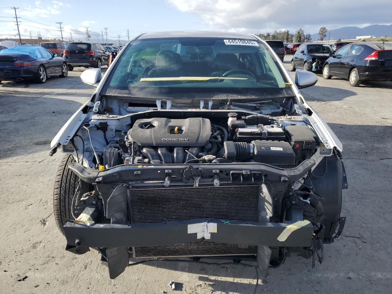 2017 HYUNDAI ELANTRA SE - Image 5