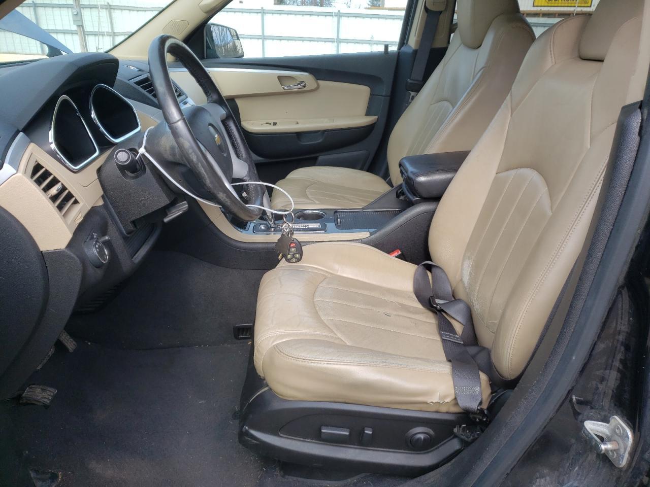 2011 CHEVROLET TRAVERSE L - Image 7