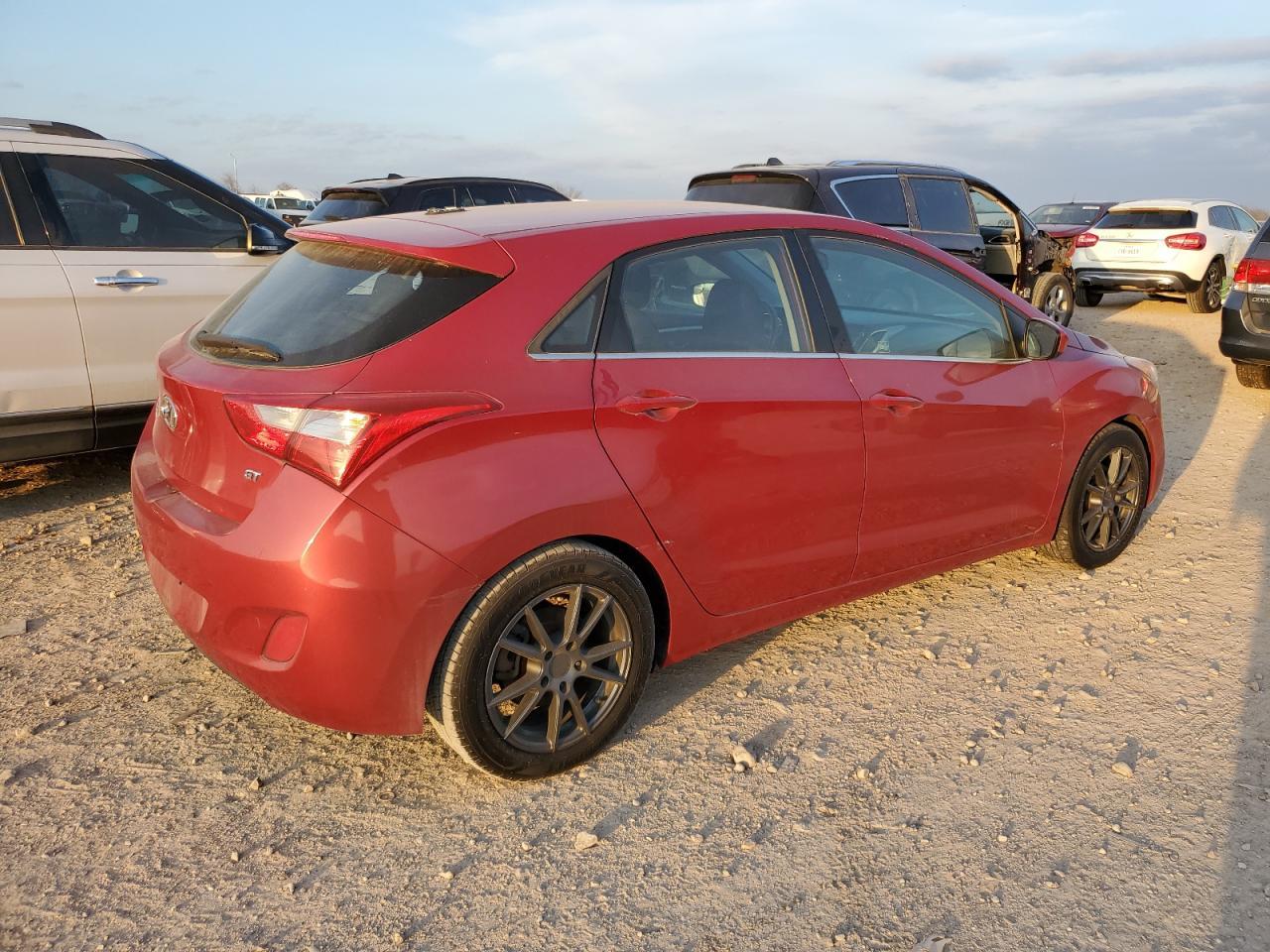 2016 HYUNDAI ELANTRA GT - Фото 3