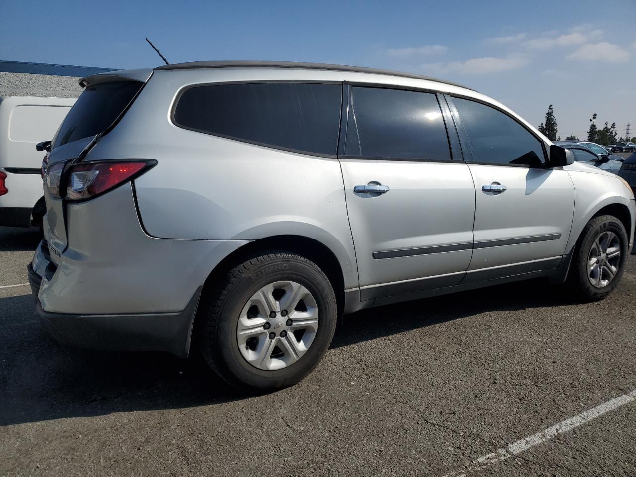 2014 CHEVROLET TRAVERSE L - Image 3