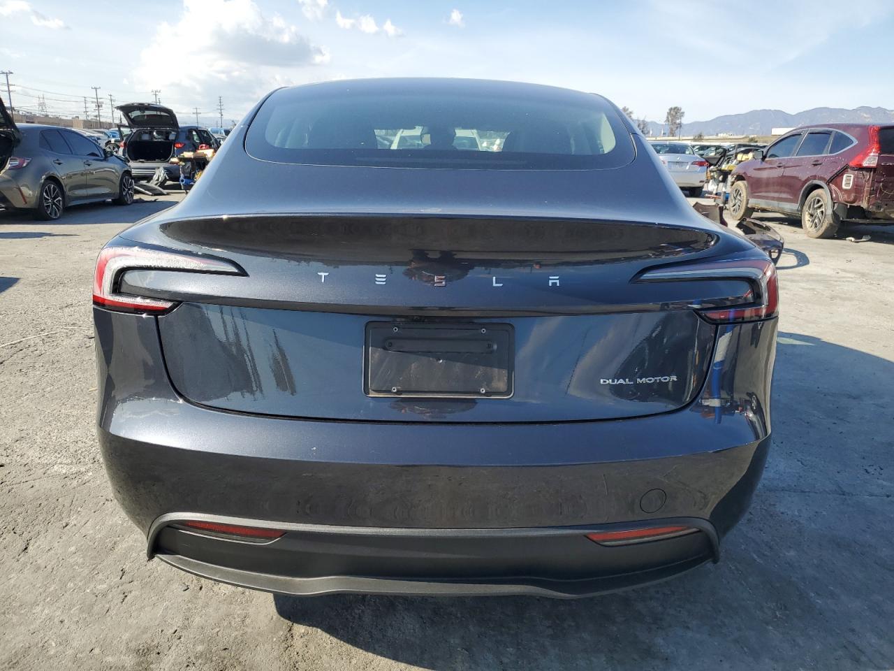 2024 TESLA MODEL 3 - Фото 6