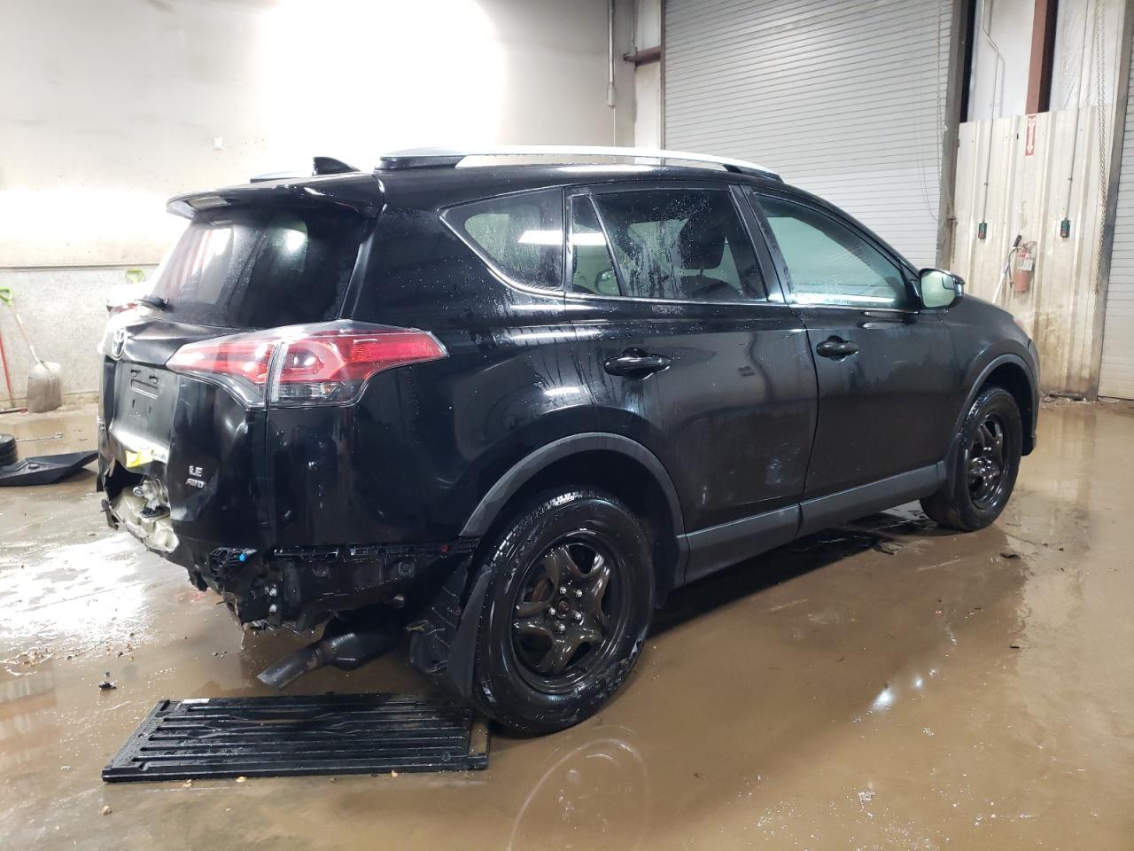 2016 TOYOTA RAV4 LE - Фото 3
