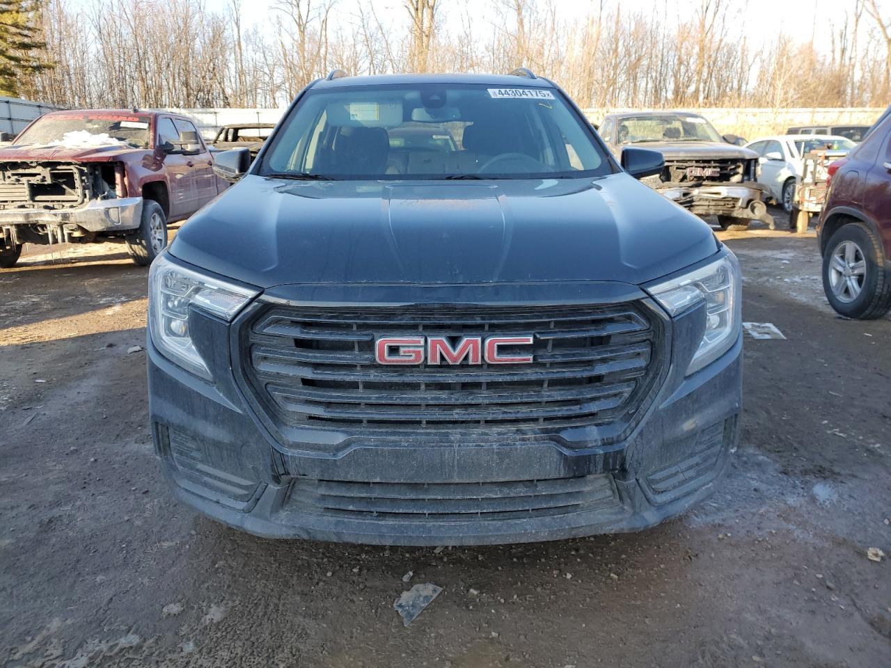 2023 GMC TERRAIN SL - Image 5