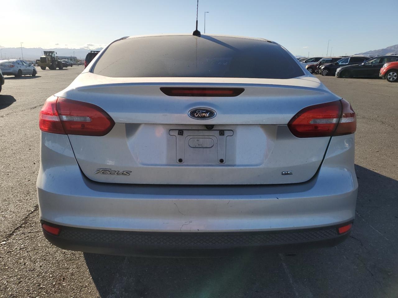 2016 FORD FOCUS SE - Фото 6