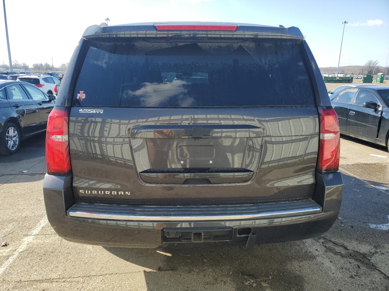 2016 CHEVROLET SUBURBAN C - Фото 6