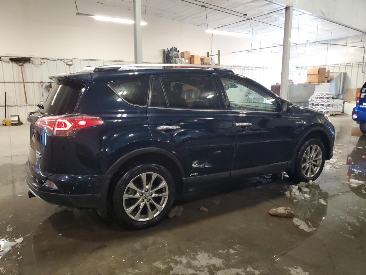2017 TOYOTA RAV4 HV LI - Image 3