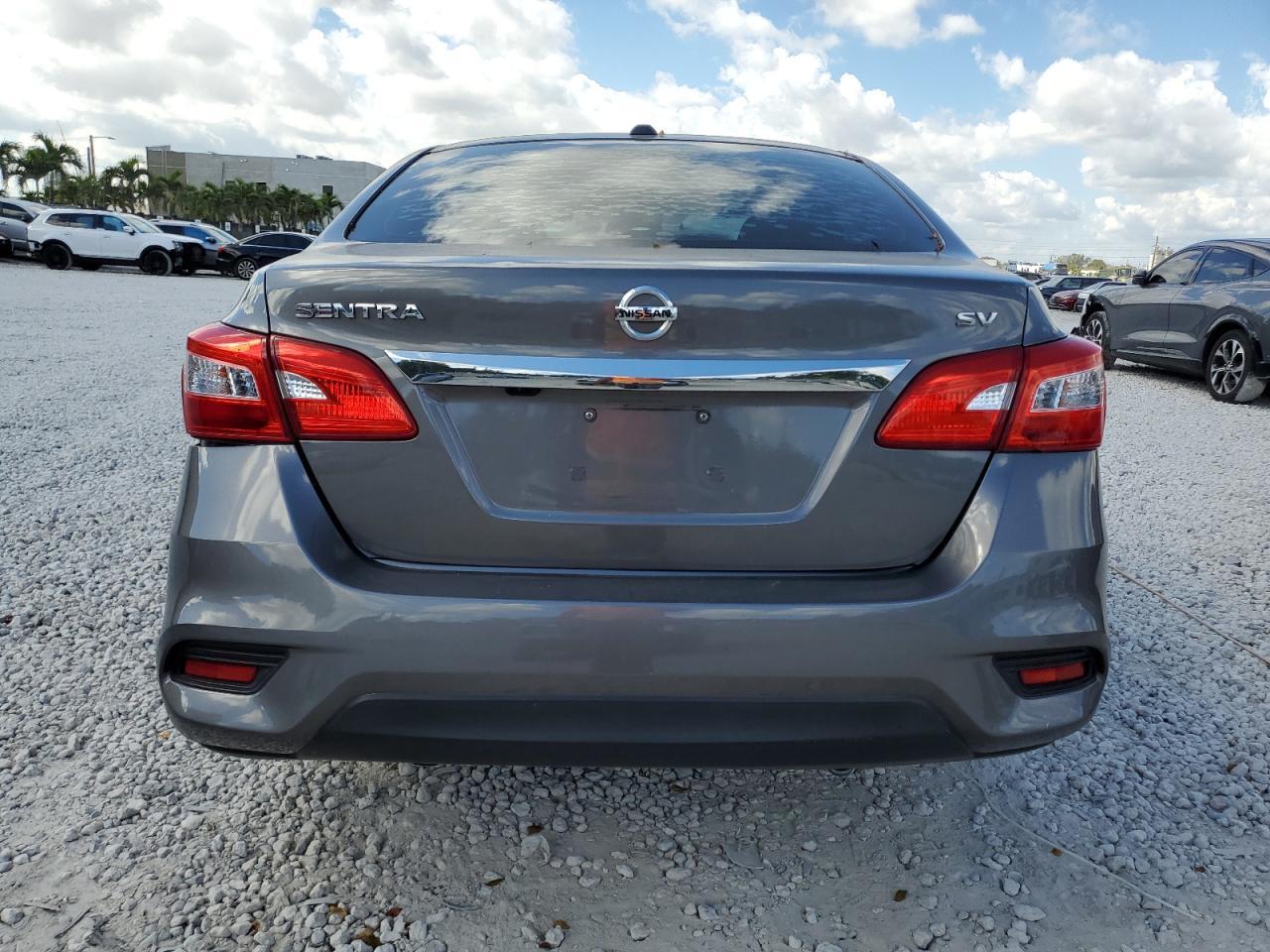 2017 NISSAN SENTRA S - Фото 6