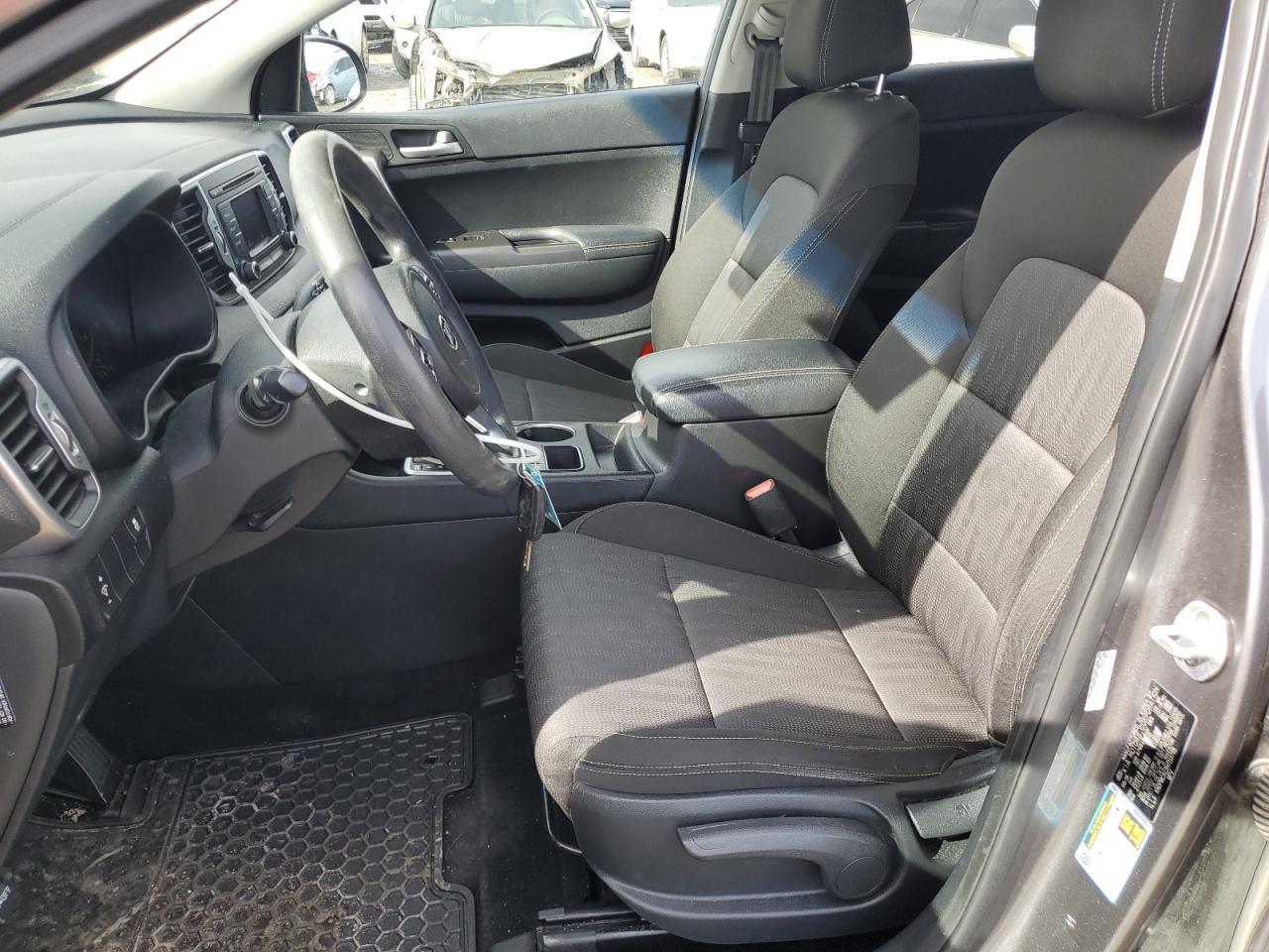 2017 KIA SPORTAGE L - Image 7