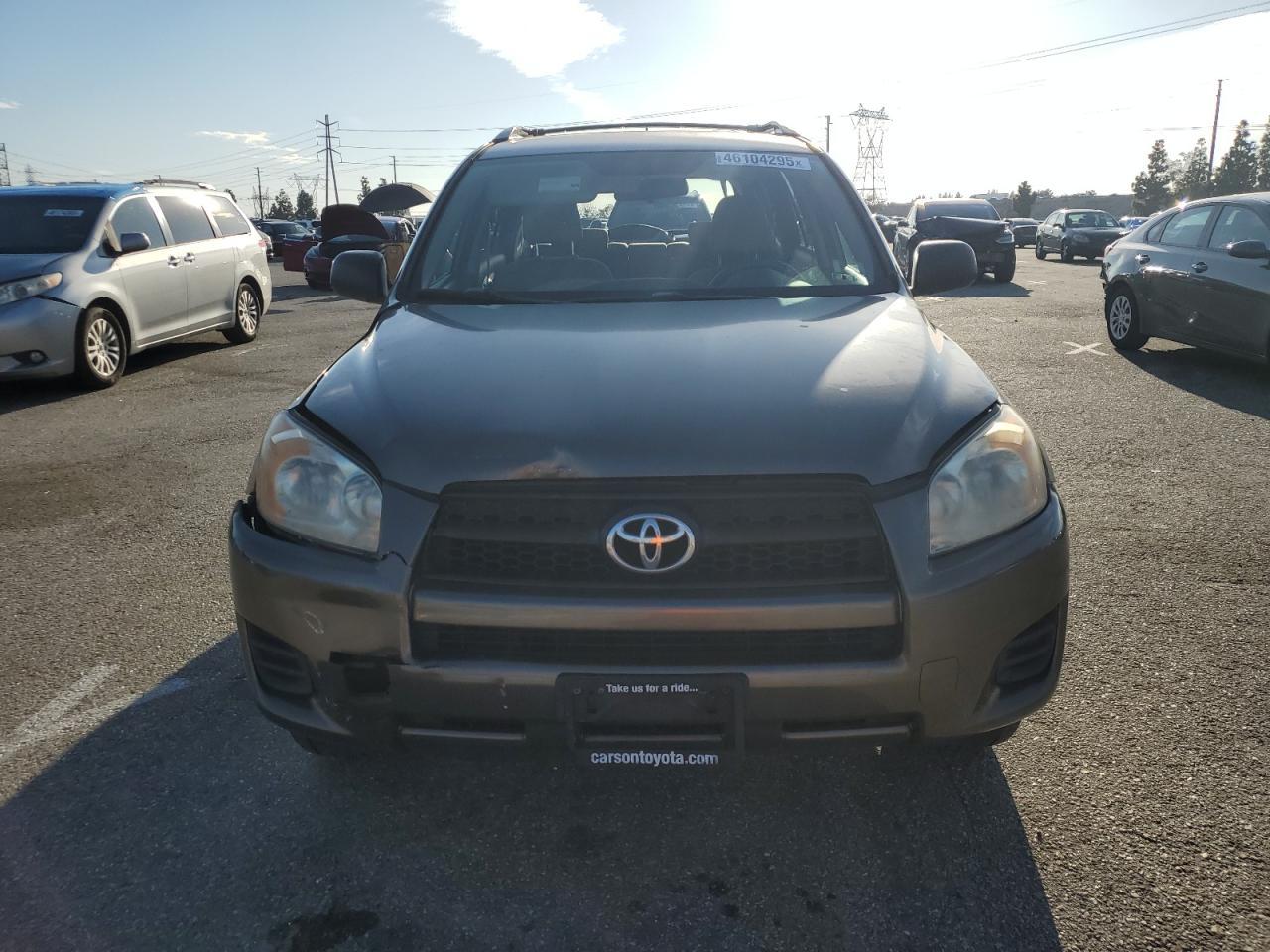 2011 TOYOTA RAV4 - Image 5
