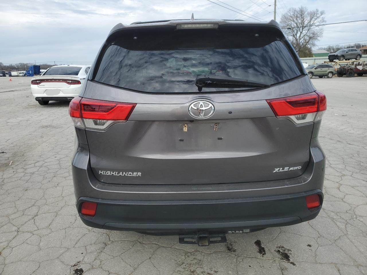 2019 TOYOTA HIGHLANDER - Фото 6