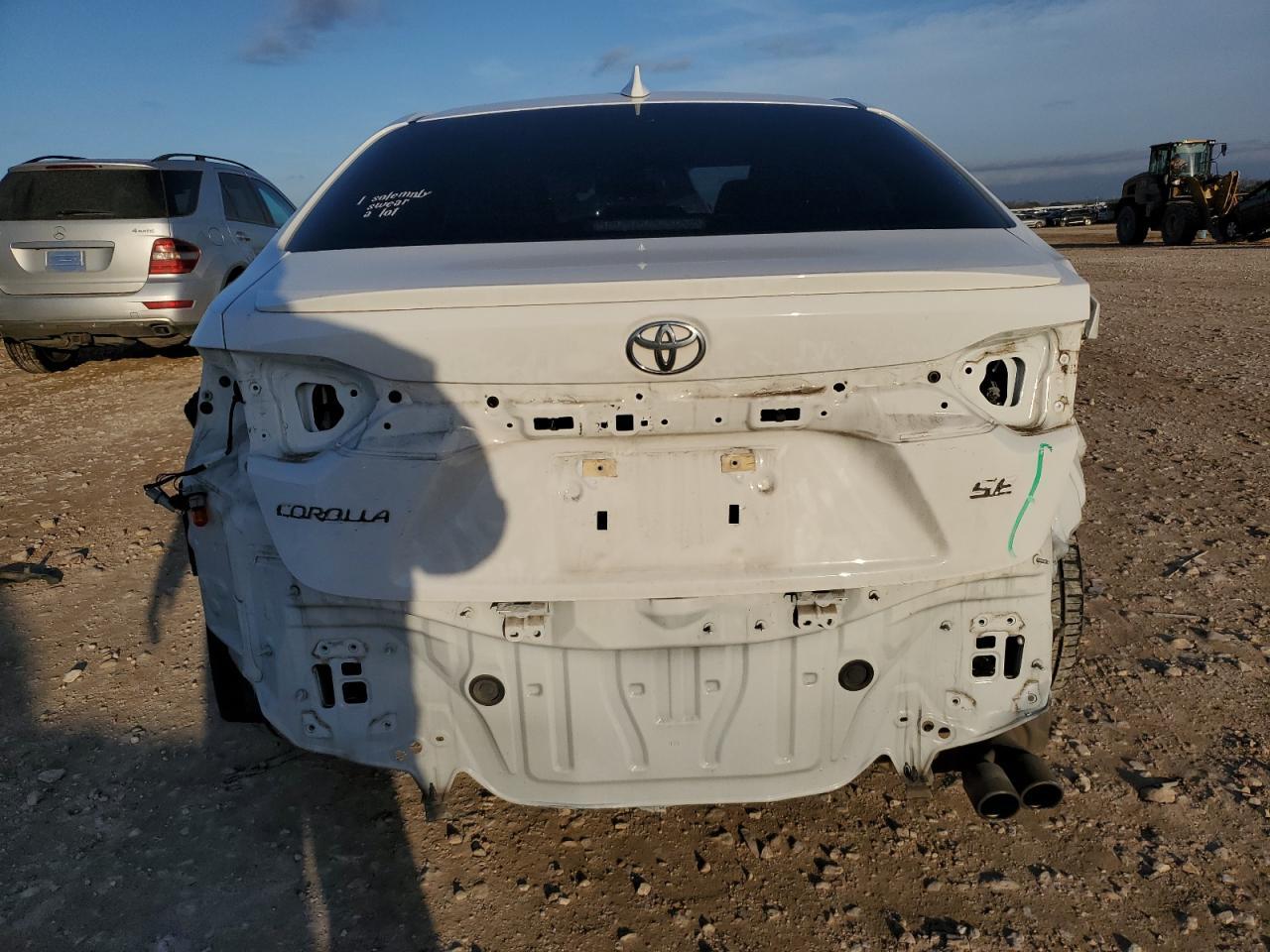 2020 TOYOTA COROLLA SE - Фото 6
