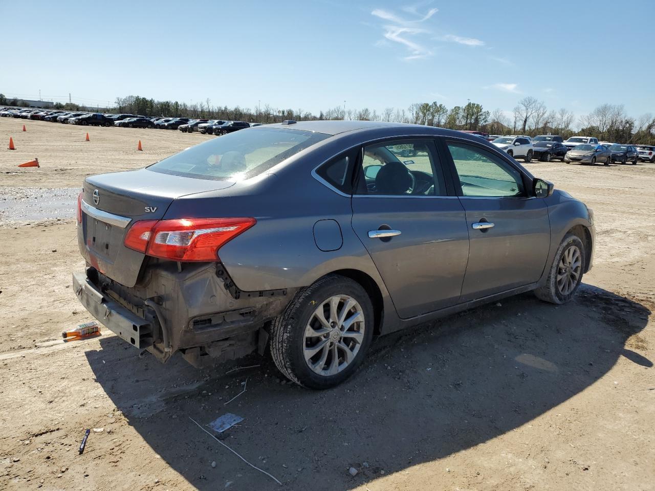 2018 NISSAN SENTRA S - Фото 3