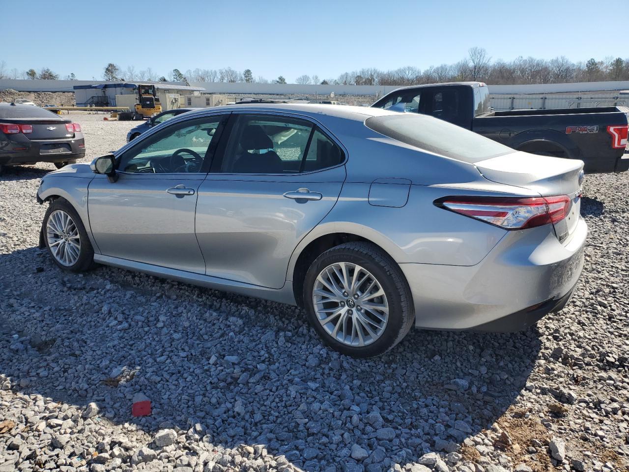 2019 TOYOTA CAMRY L - Фото 2