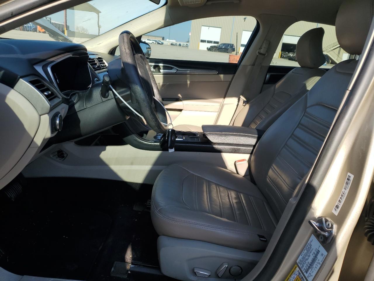 2017 FORD FUSION SE - Image 7