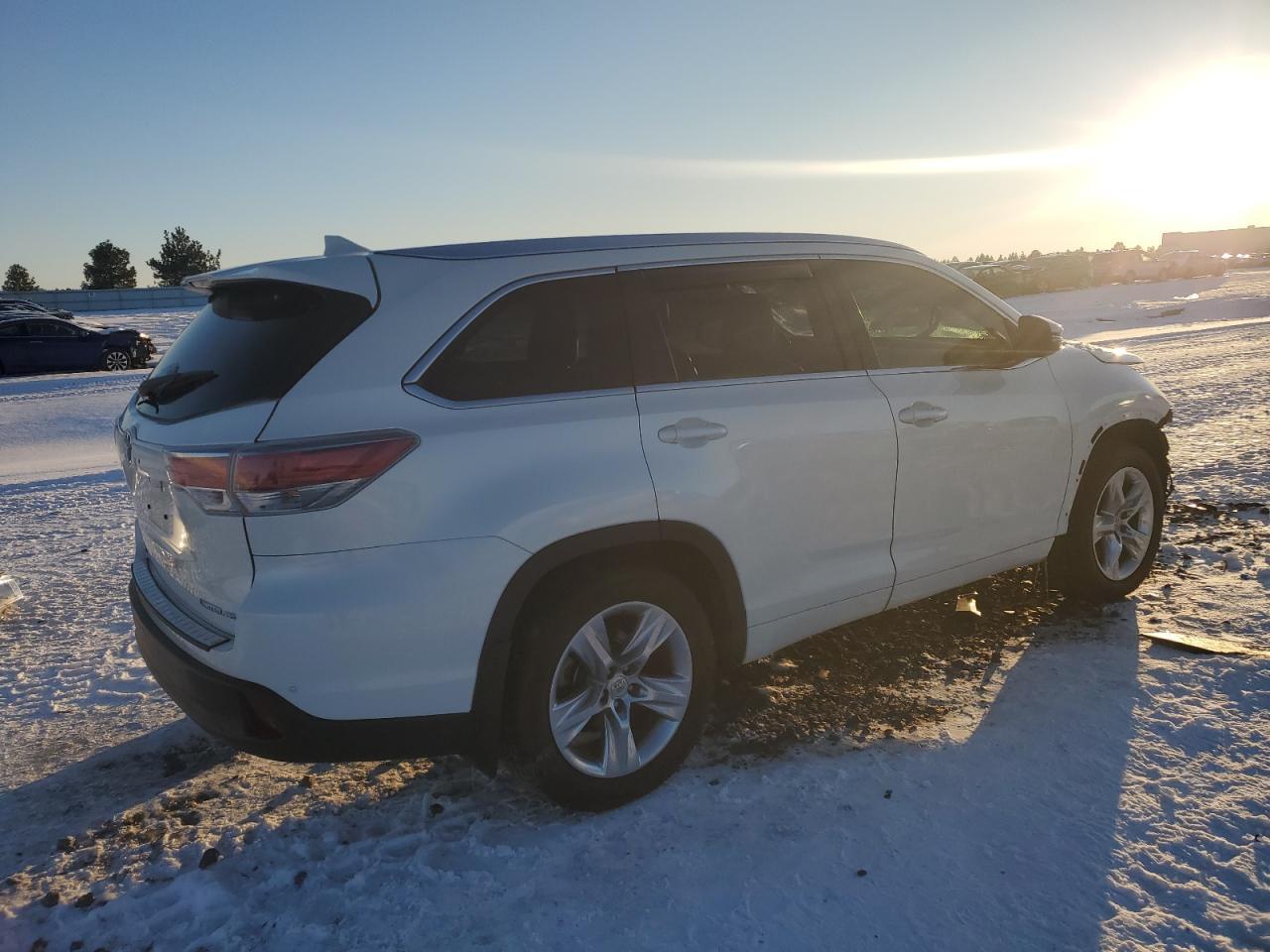 2015 TOYOTA HIGHLANDER - Фото 3