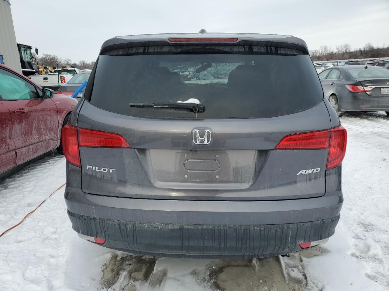 2017 HONDA PILOT EXL - Image 6