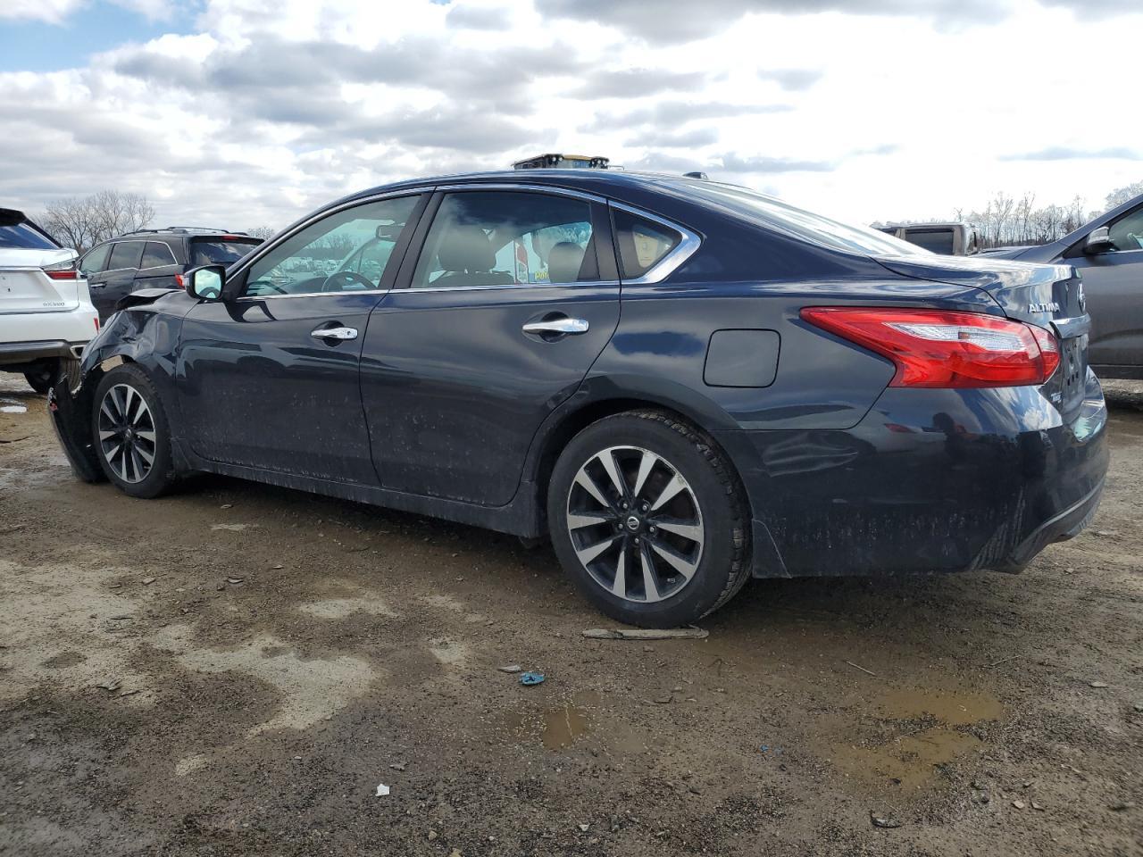 2017 NISSAN ALTIMA 2.5 - Фото 2