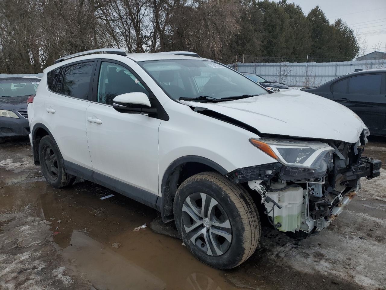 2016 TOYOTA RAV4 LE - Фото 4
