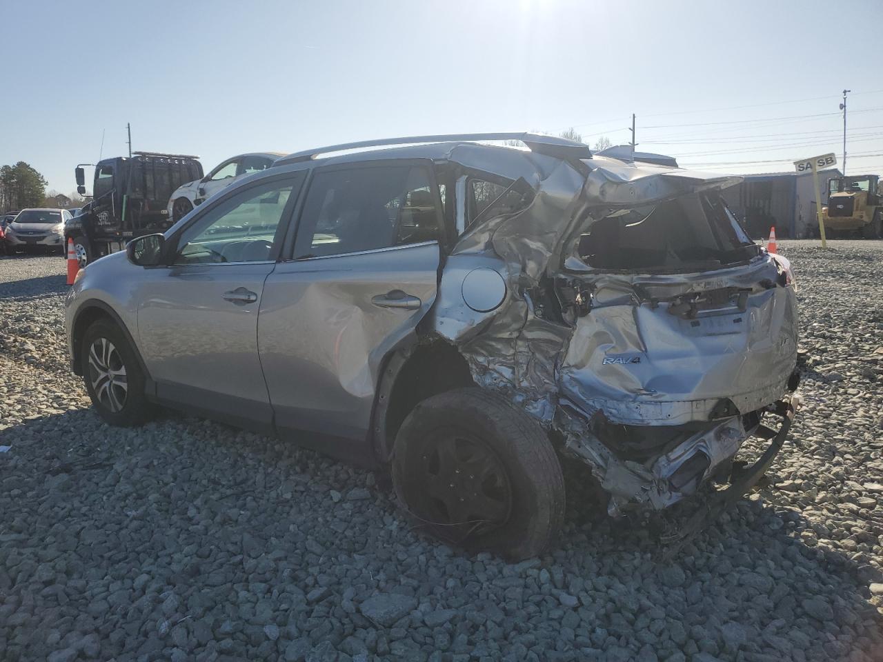 2016 TOYOTA RAV4 LE - Фото 2