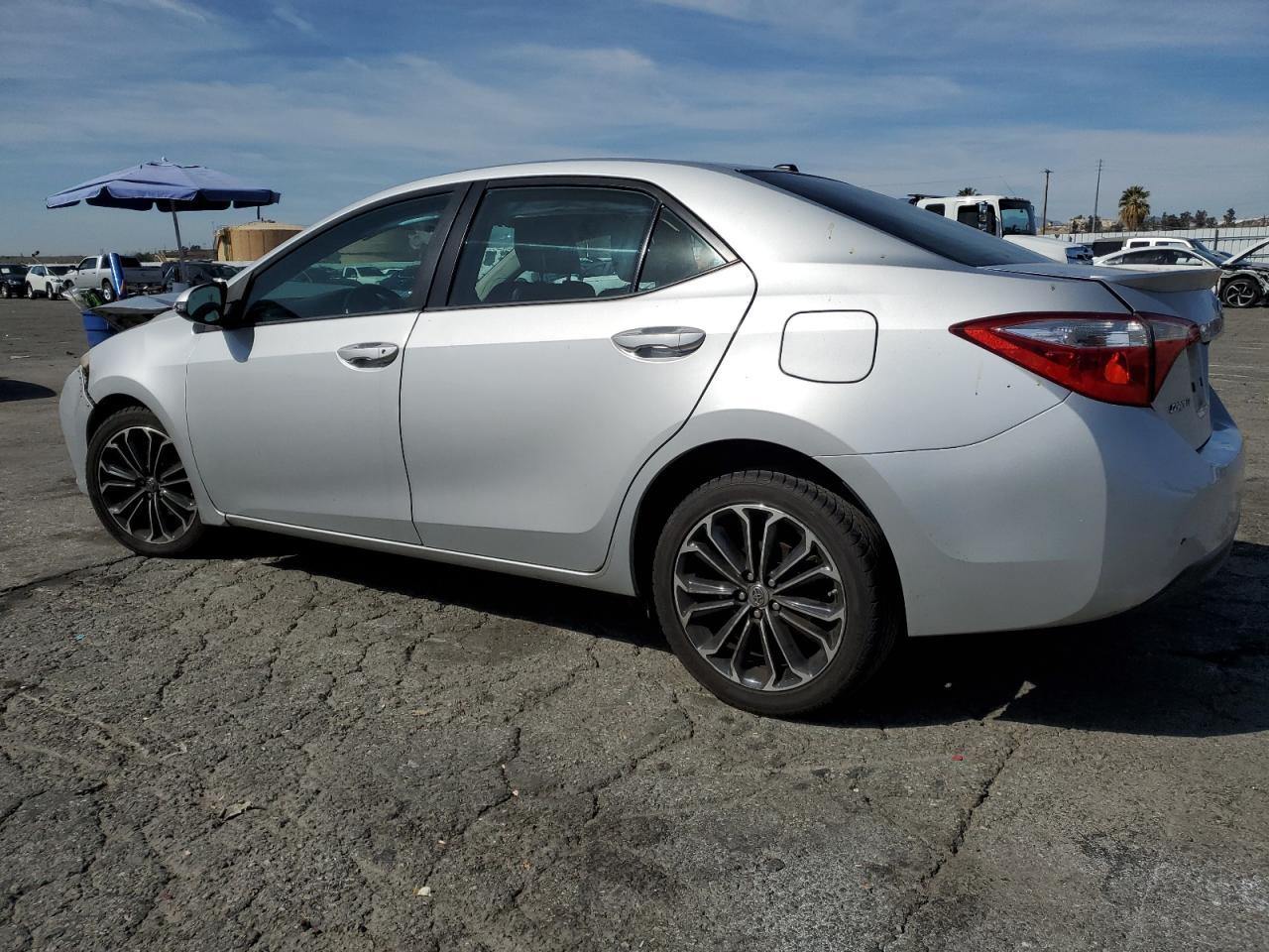 2014 TOYOTA COROLLA L - Image 2