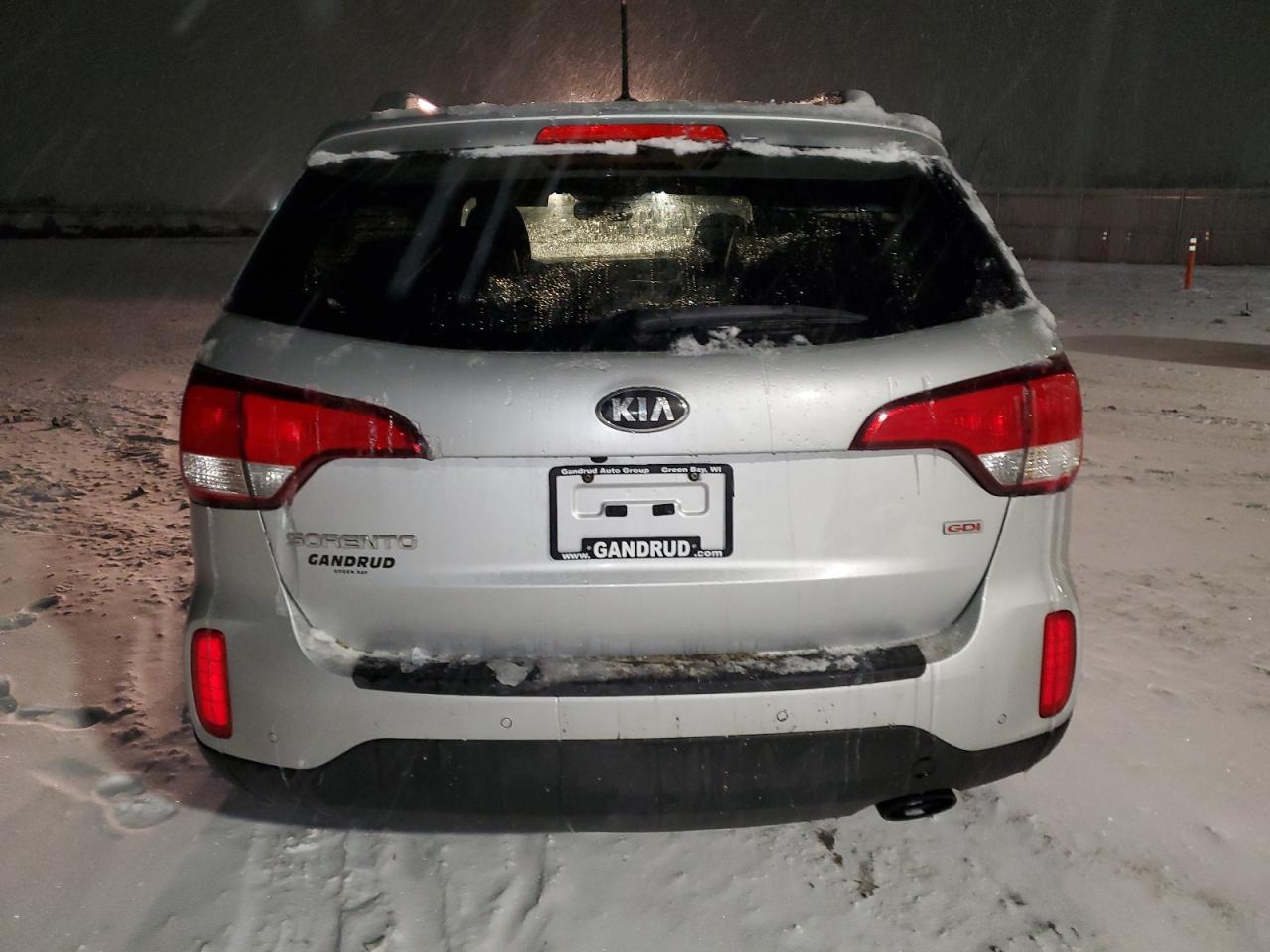 2014 KIA SORENTO LX - Image 6