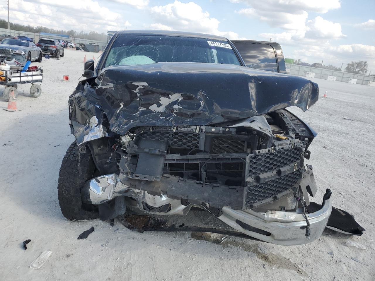 2019 RAM 1500 CLASS - Фото 5