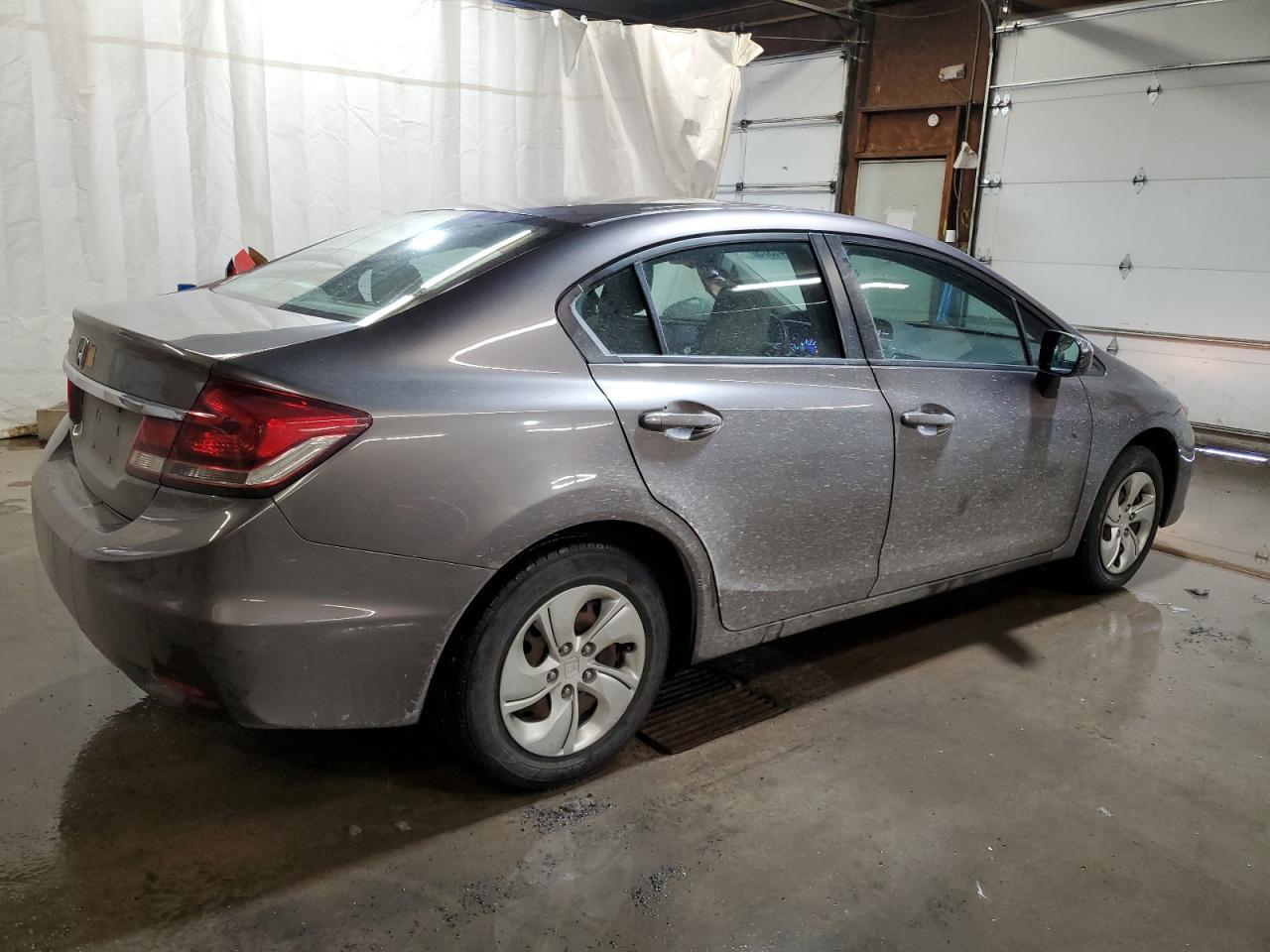 2015 HONDA CIVIC LX - Фото 3
