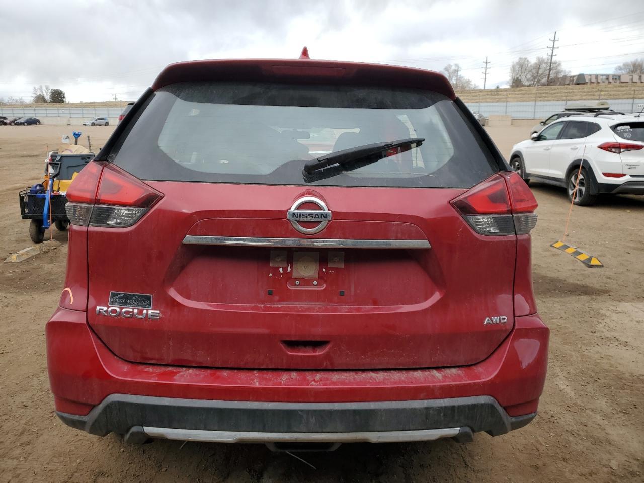 2017 NISSAN ROGUE S - Image 6