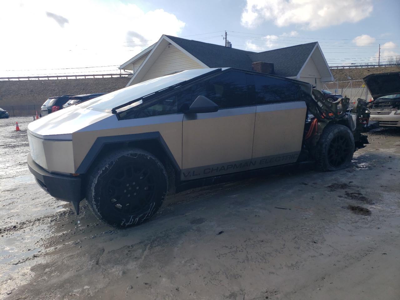 2024 TESLA CYBERTRUCK